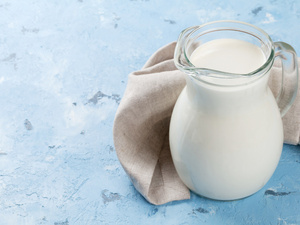 喝牛奶算不算饭后测血糖